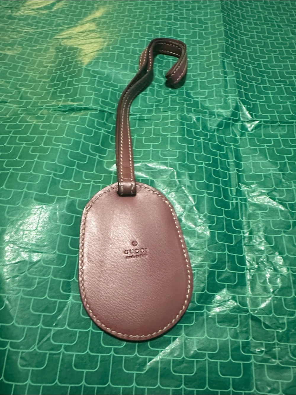 Gucci Leather Oval Luggage Tag with Strap - Mauve